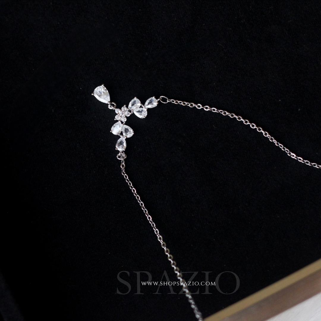 Silva Whisper Pendant