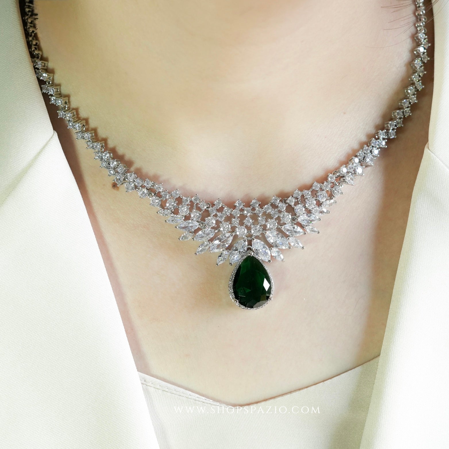 Emerald Grace Necklace Set