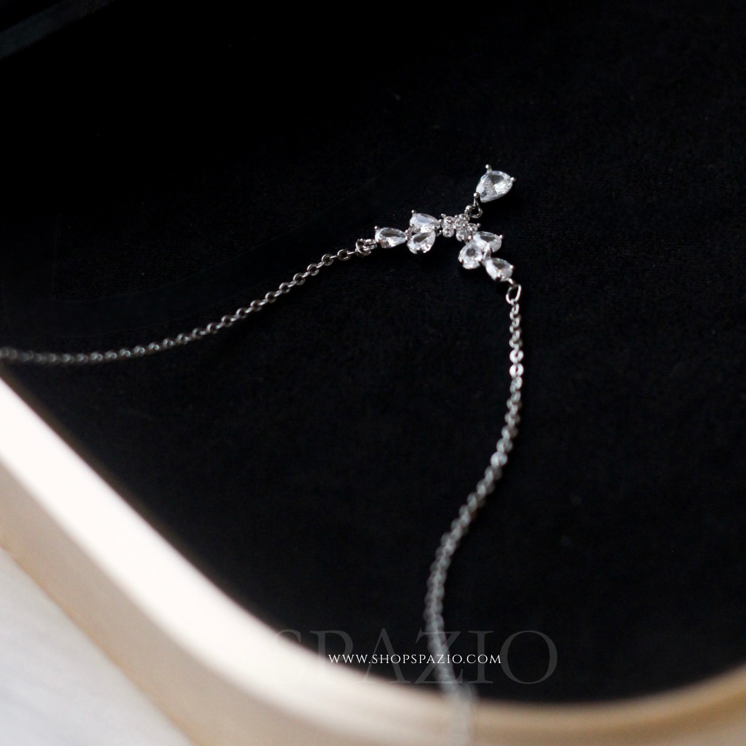 Silva Whisper Pendant