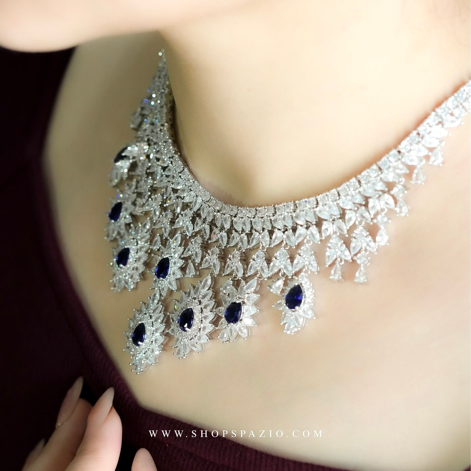 Estelle Heavy Necklace Set