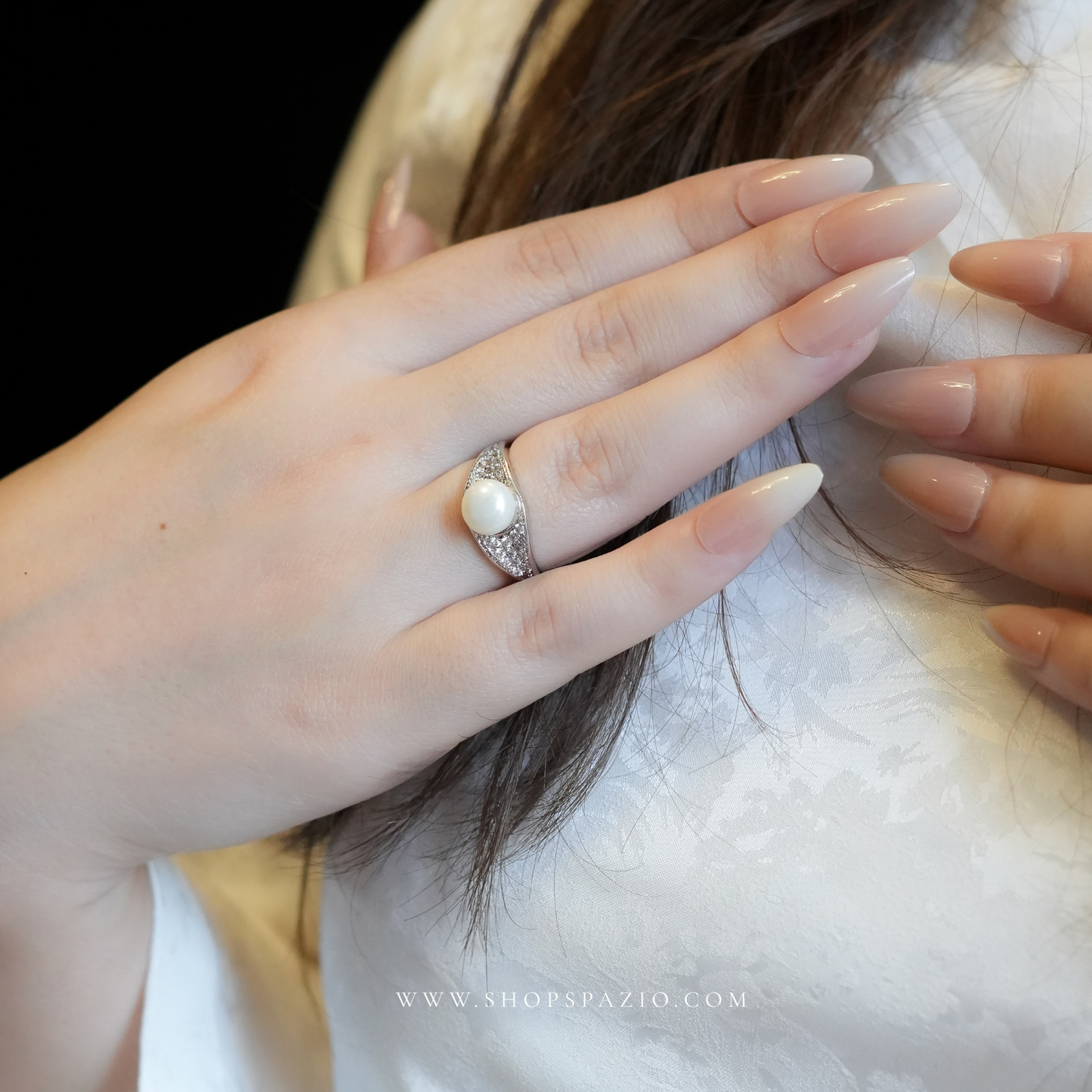 Pearl Glint Ring