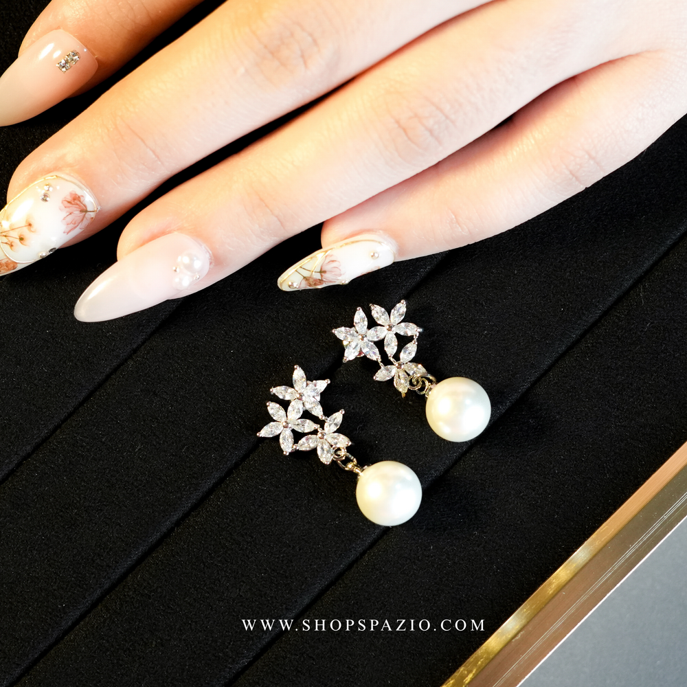 Floral Grace Pearls