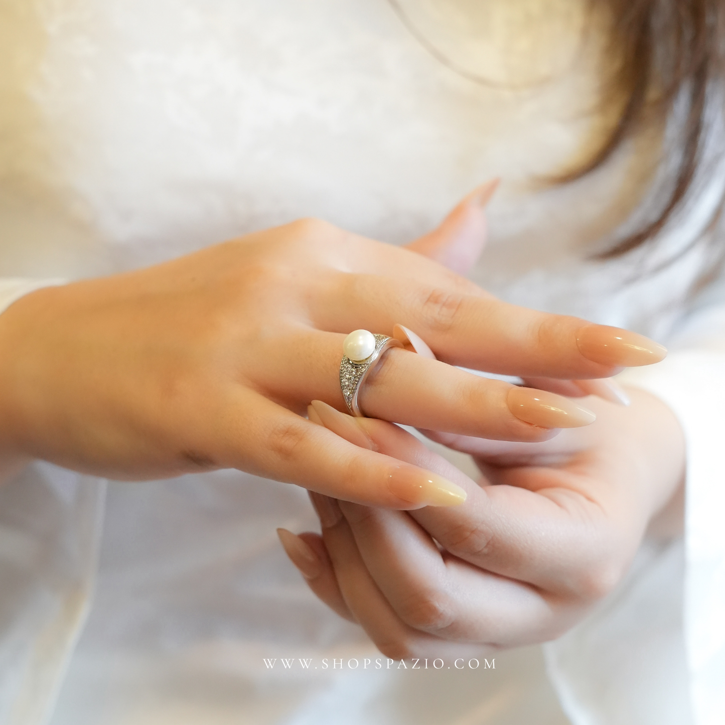 Pearl Glint Ring
