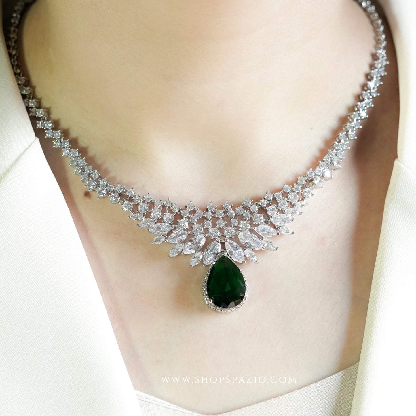 Emerald Grace Necklace Set