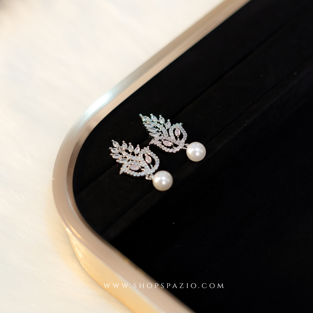 Petal Grace Pearl Earrings - Pink