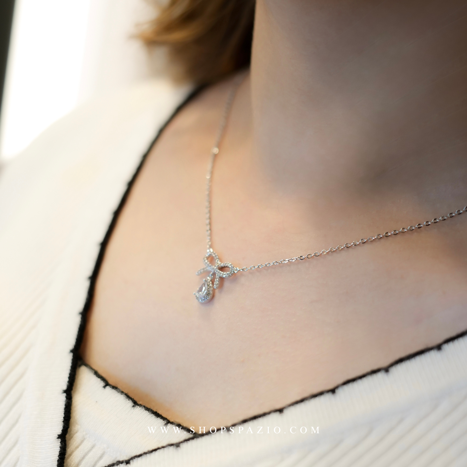Flutter Drop Pendant
