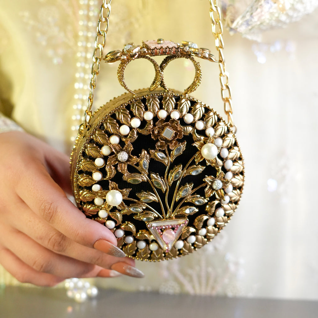 Noor Kundan Clutch