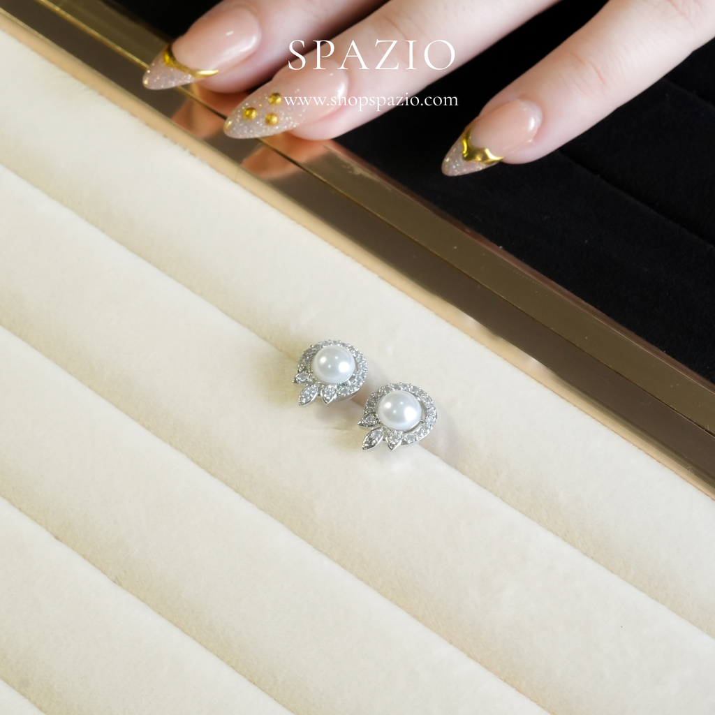 Vera Studs