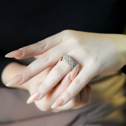 Aurelia Spark Ring
