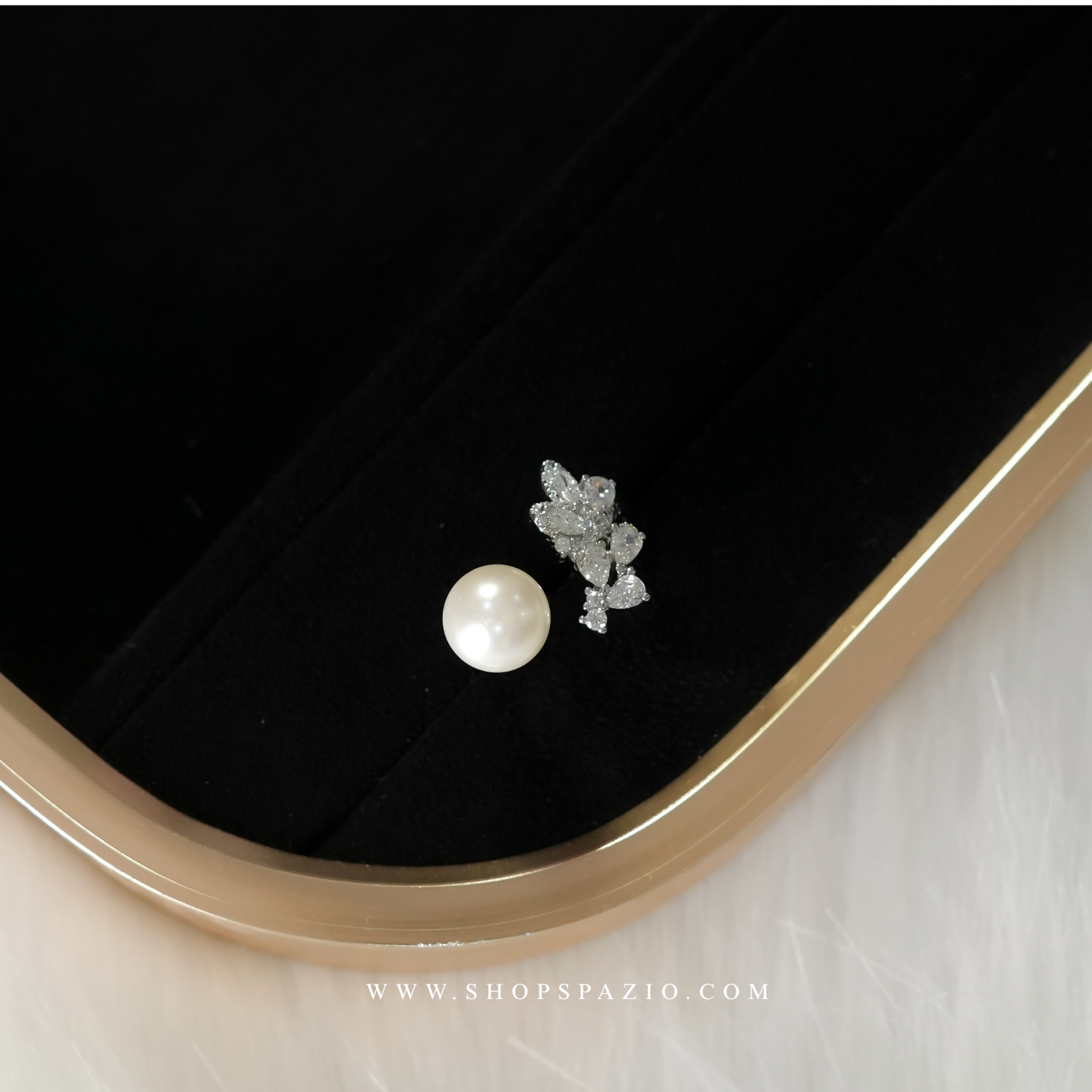 Floral Pearl Ring - Adjustable