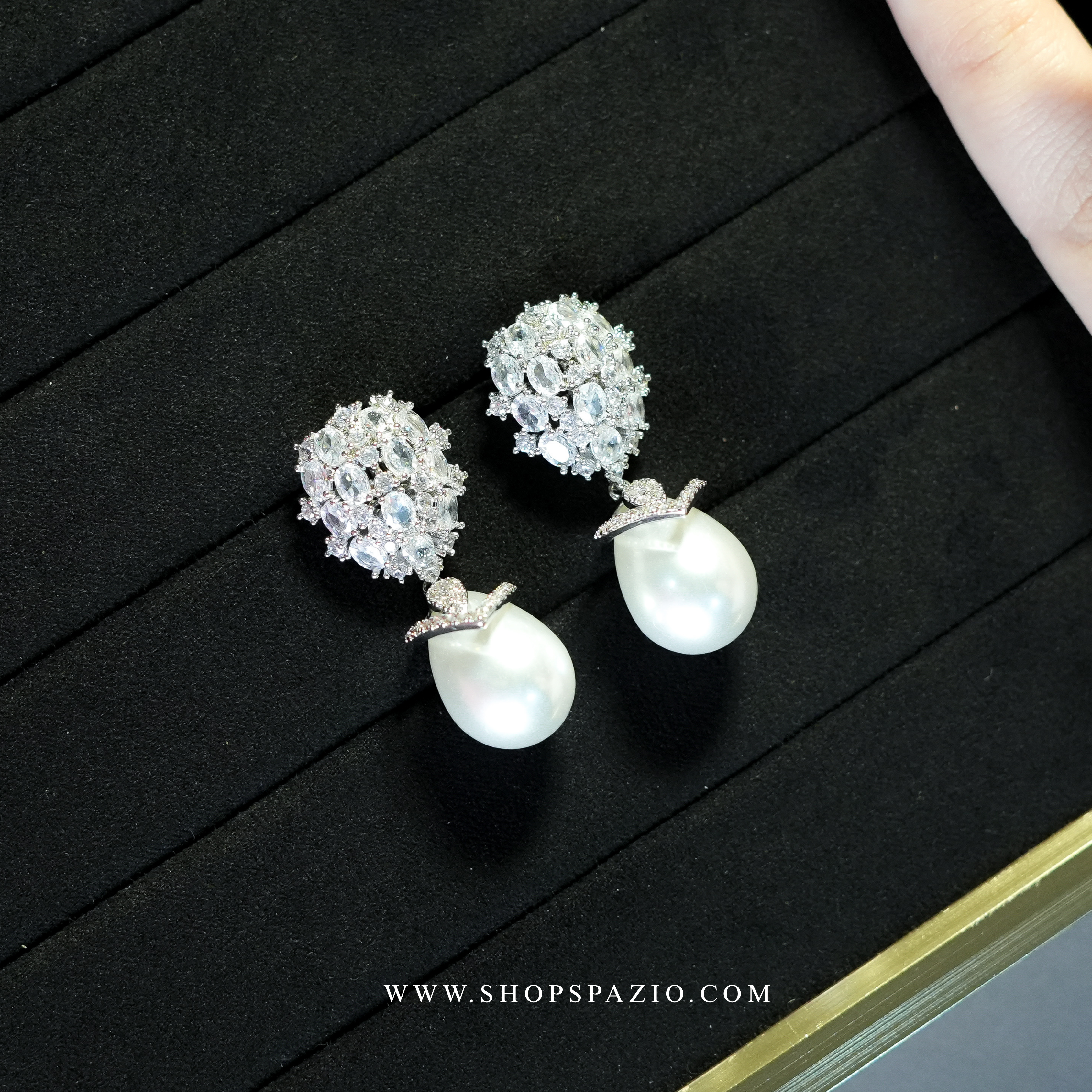 Selene Whisper Drops