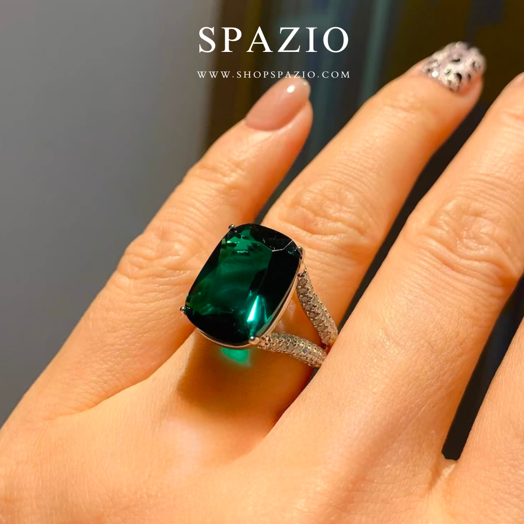 Majestic Emerald Ring-Adjustable