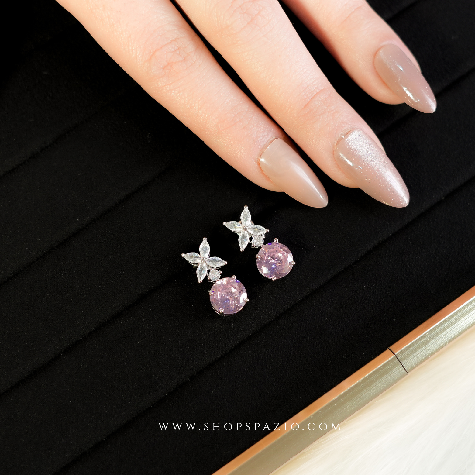 Rosé Drop Studs