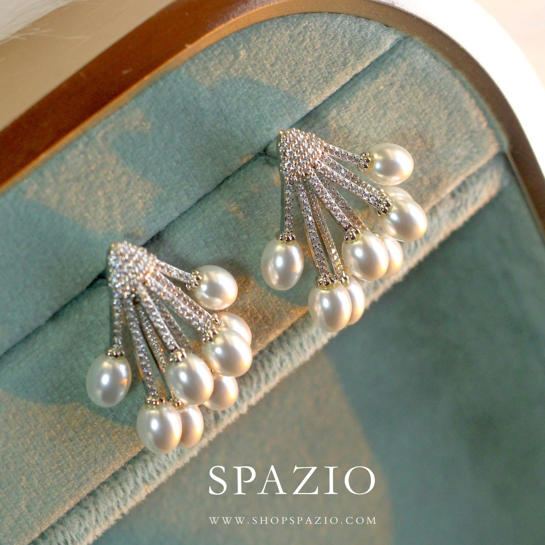 Cluster Pearl Studs