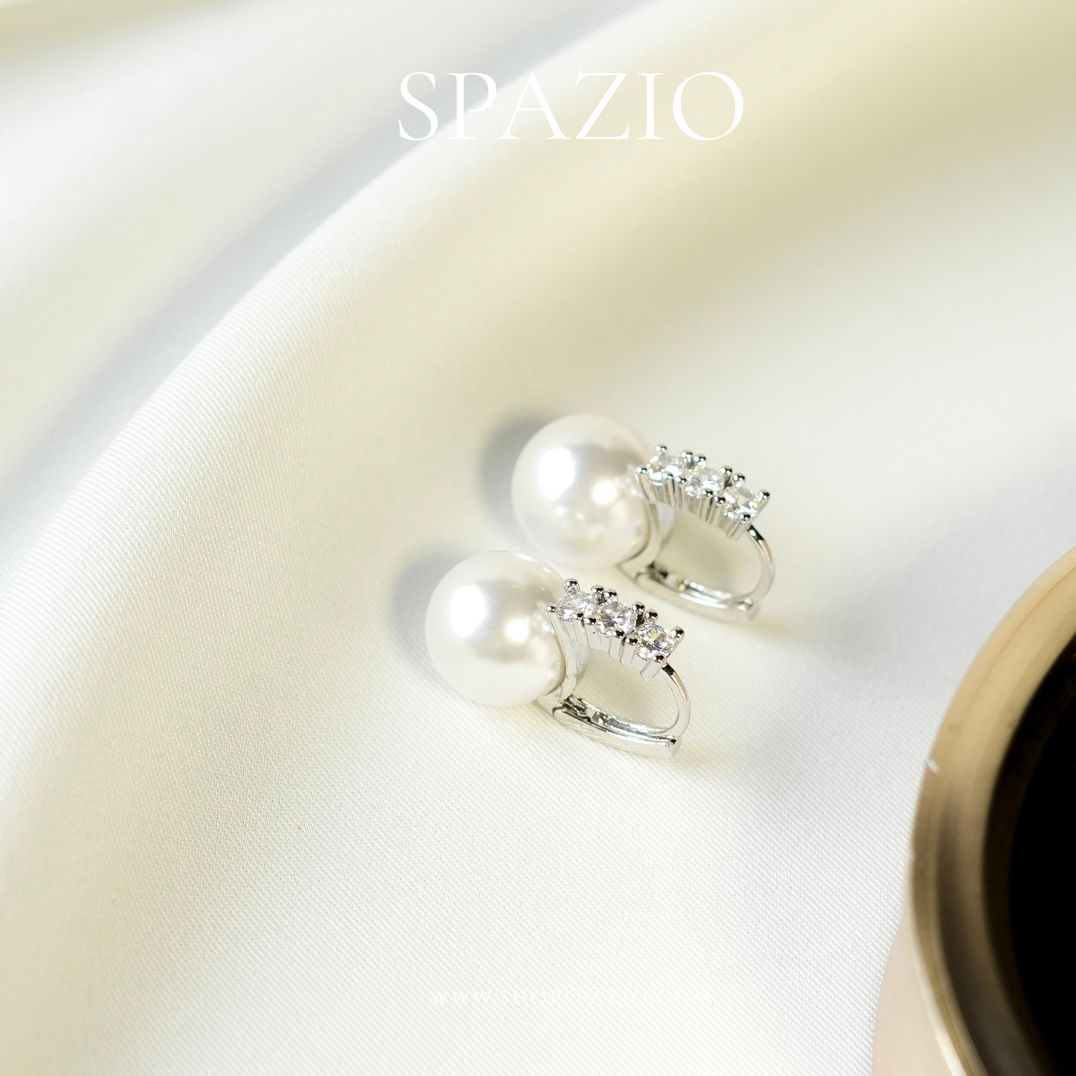 Pearl Pivot Hoops