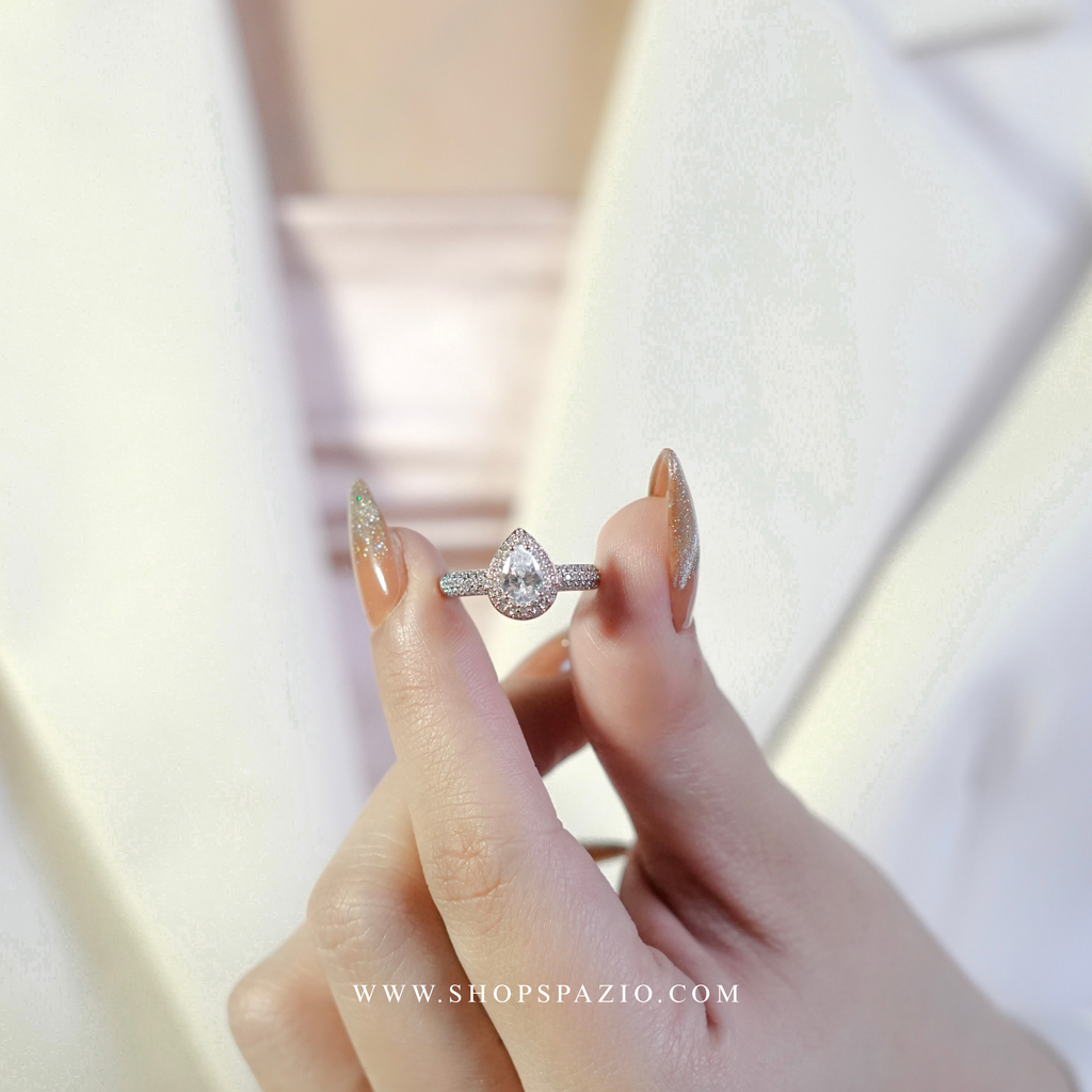 Dewdrop Pear Band Ring