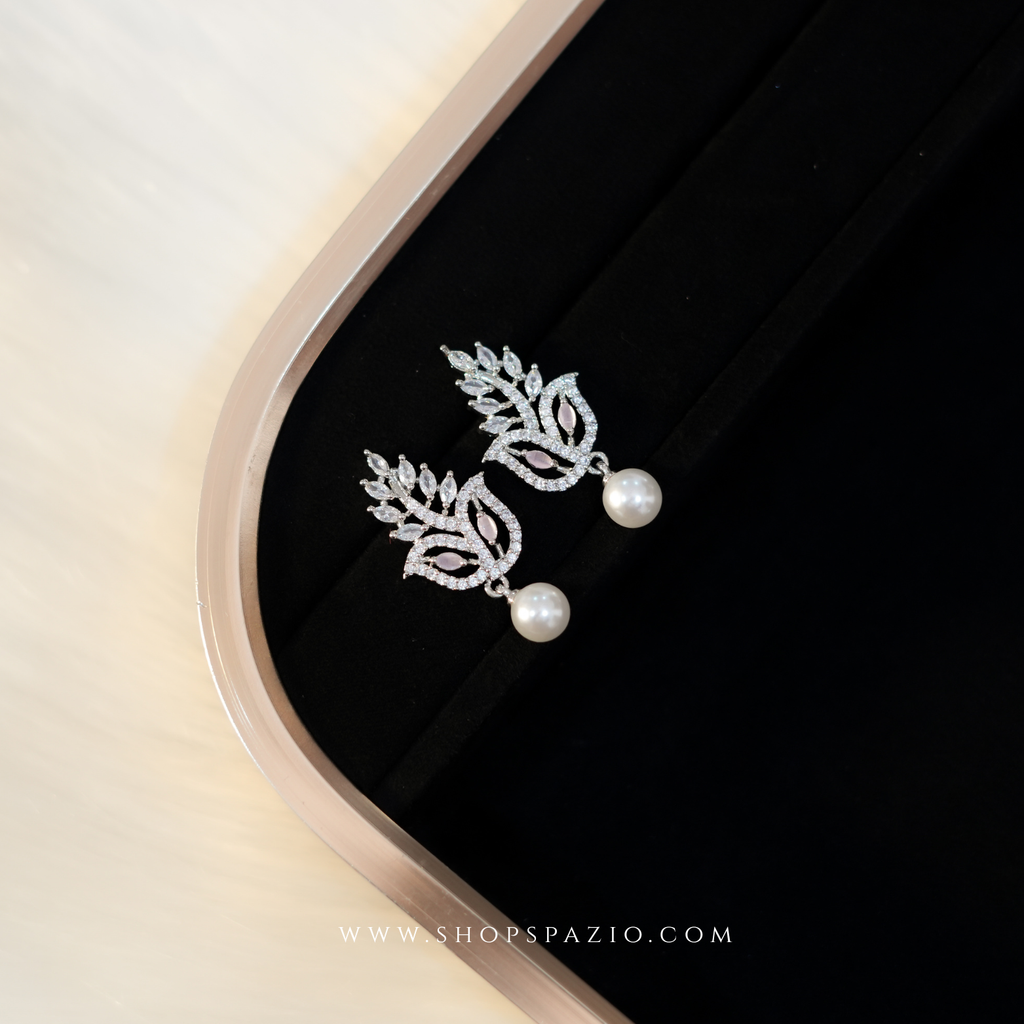 Petal Grace Pearl Earrings - Pink