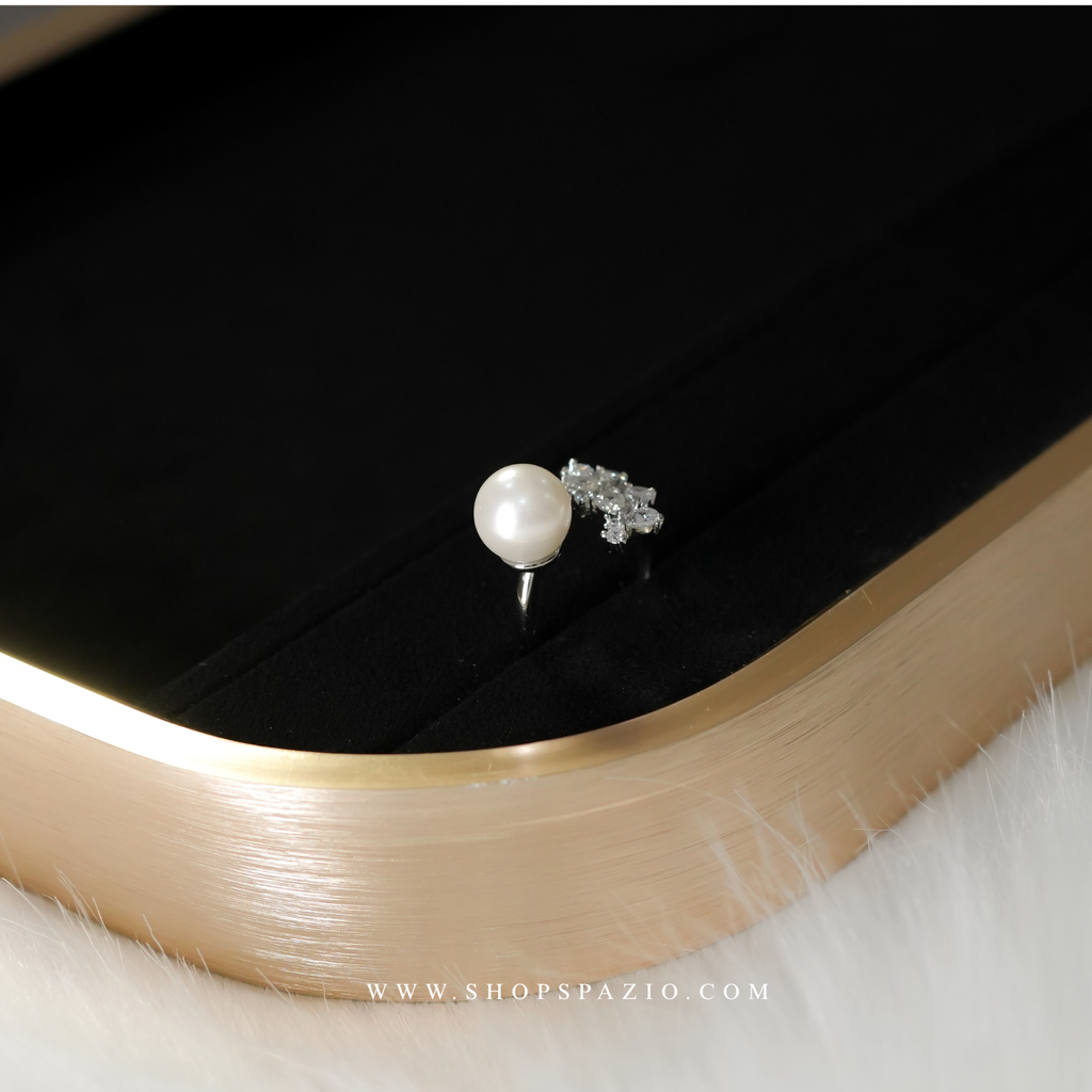 Floral Pearl Ring - Adjustable