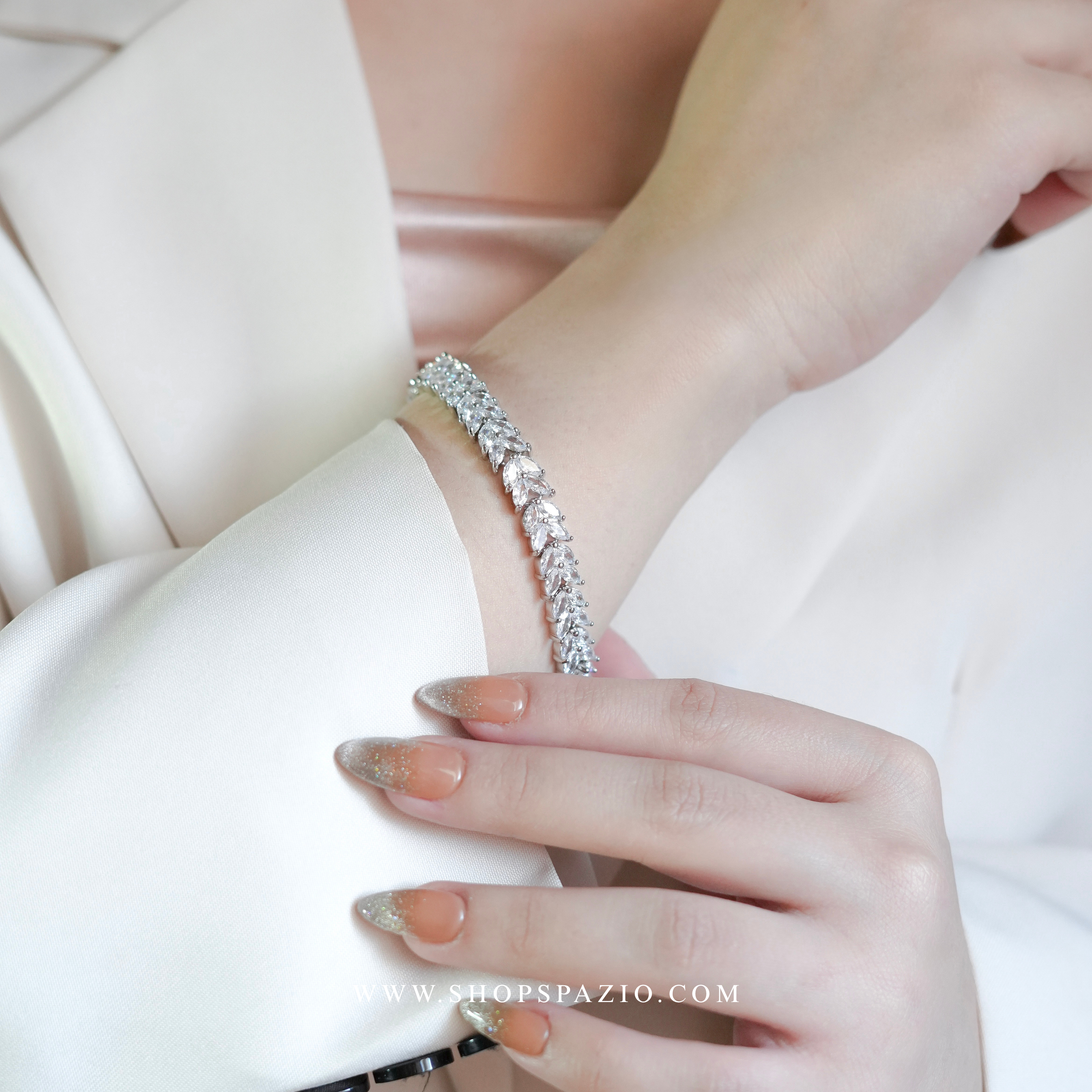 Frosted Leaf Bracelet