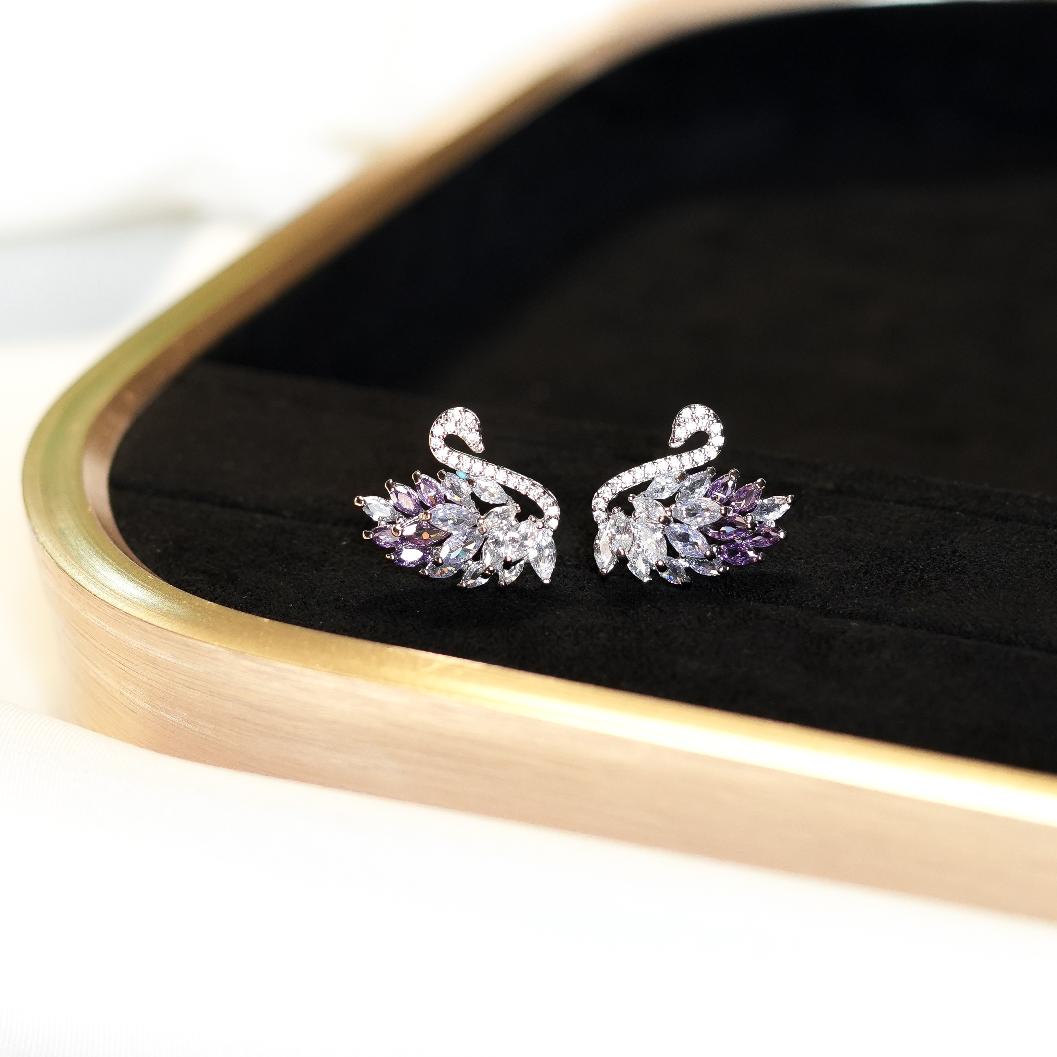 Purple Swan Earstuds