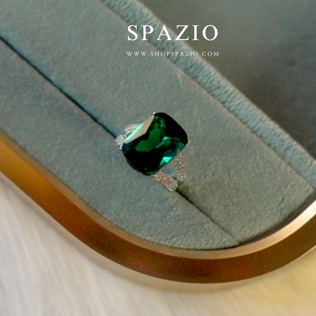 Majestic Emerald Ring-Adjustable