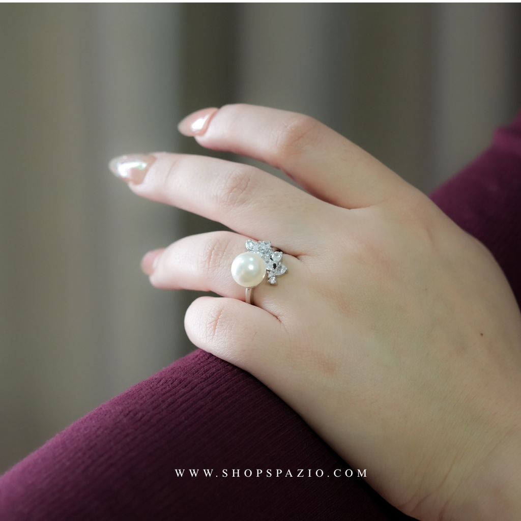 Floral Pearl Ring - Adjustable