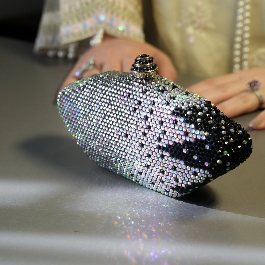 Roselle Clutch - Black