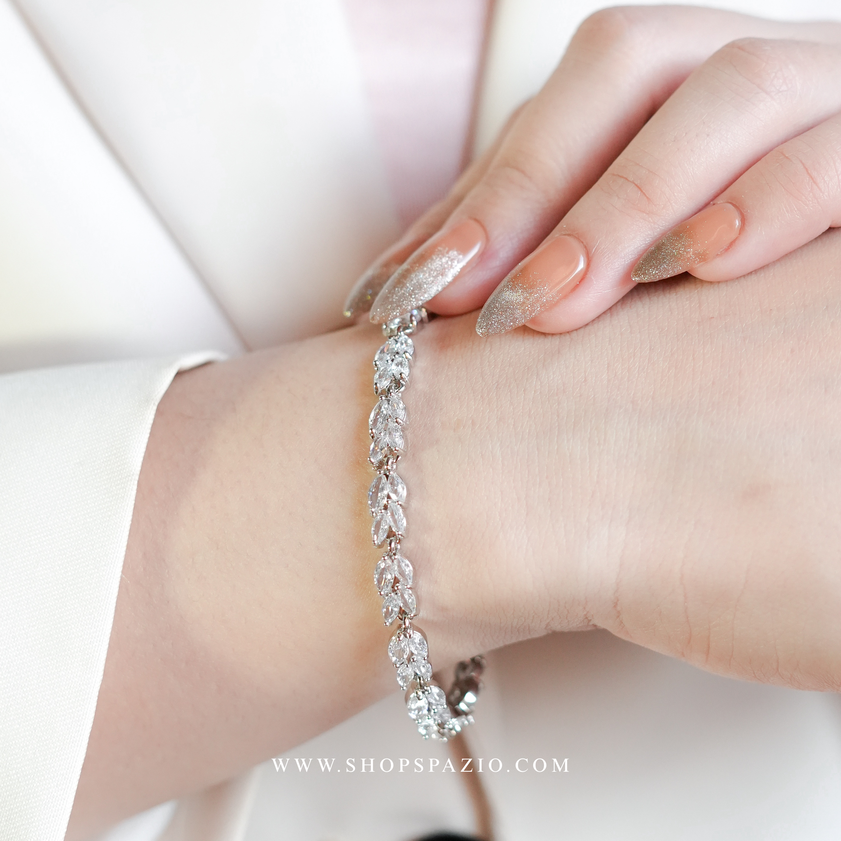 Frosted CZ Leaf Bracelet