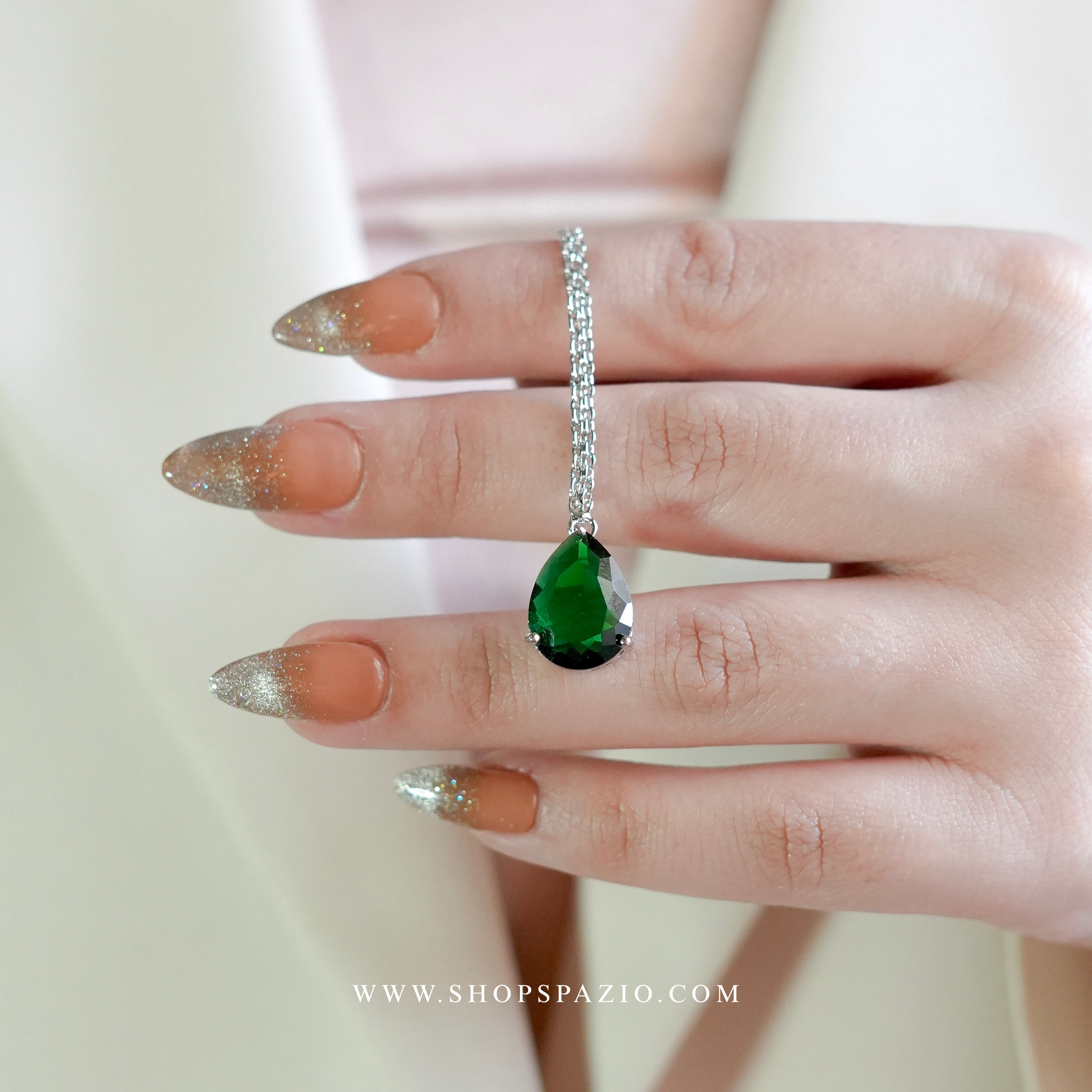 Emerald Dewdrop Necklace Set