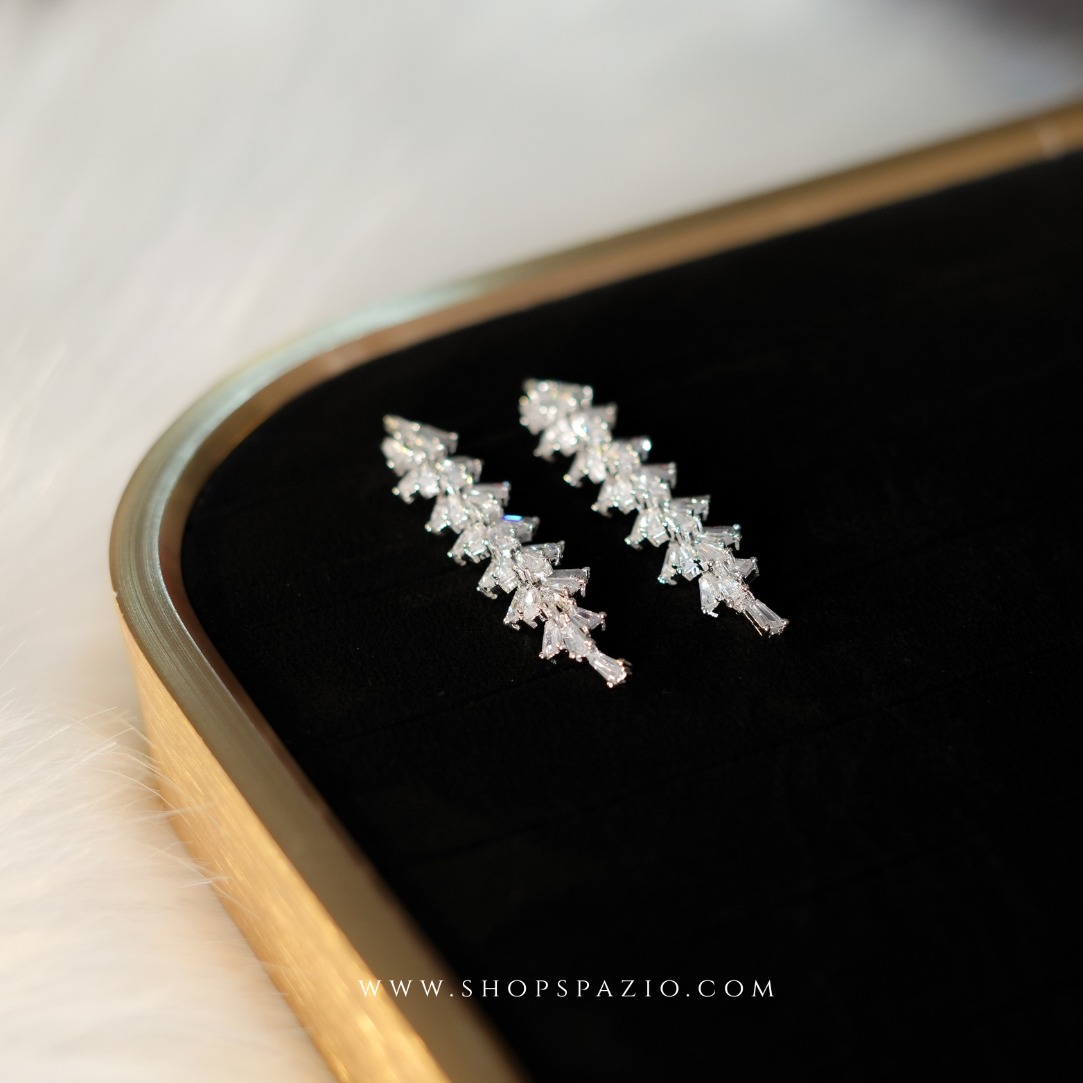 Lunaria Silver Drops