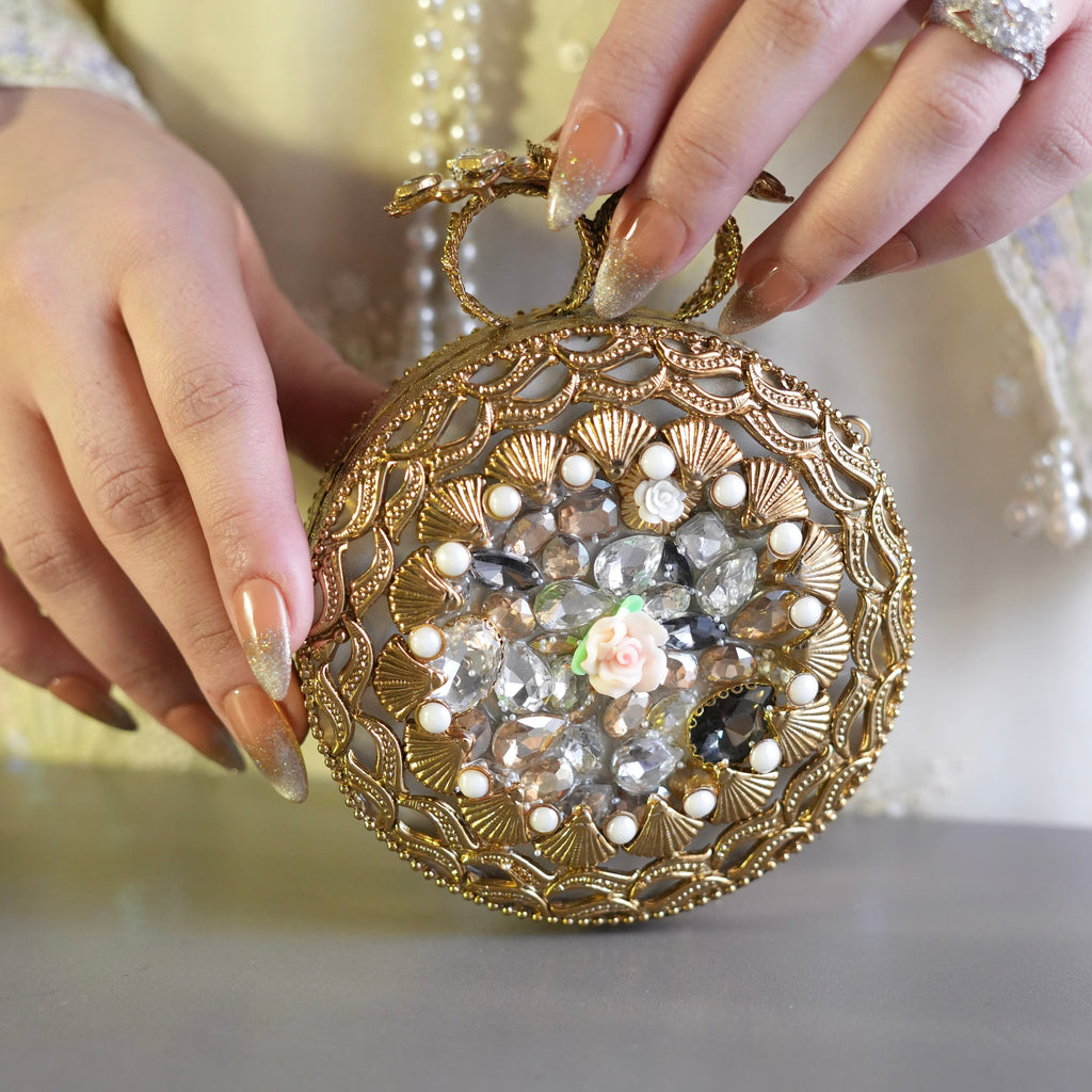 Noor Kundan Clutch