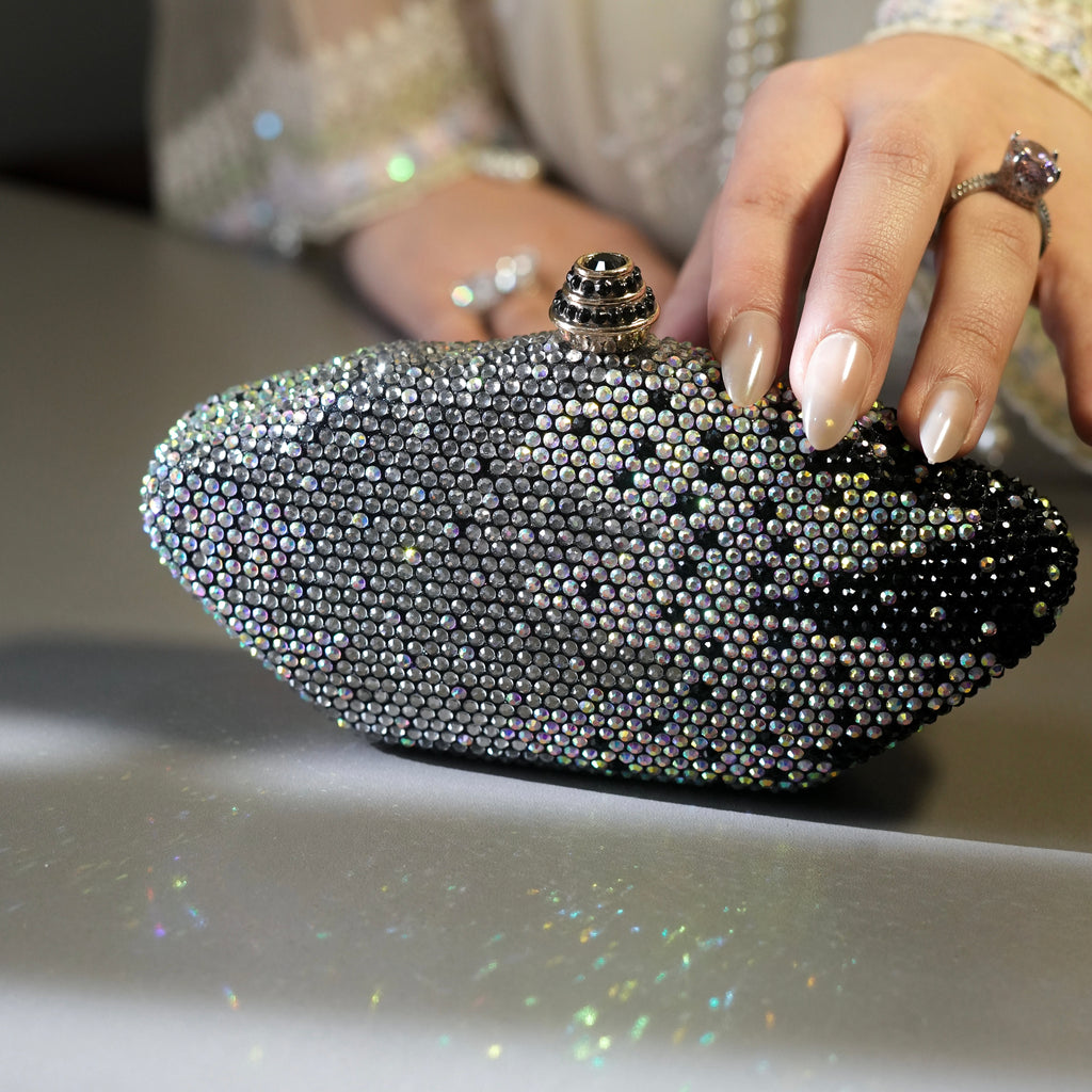 Roselle Clutch - Black