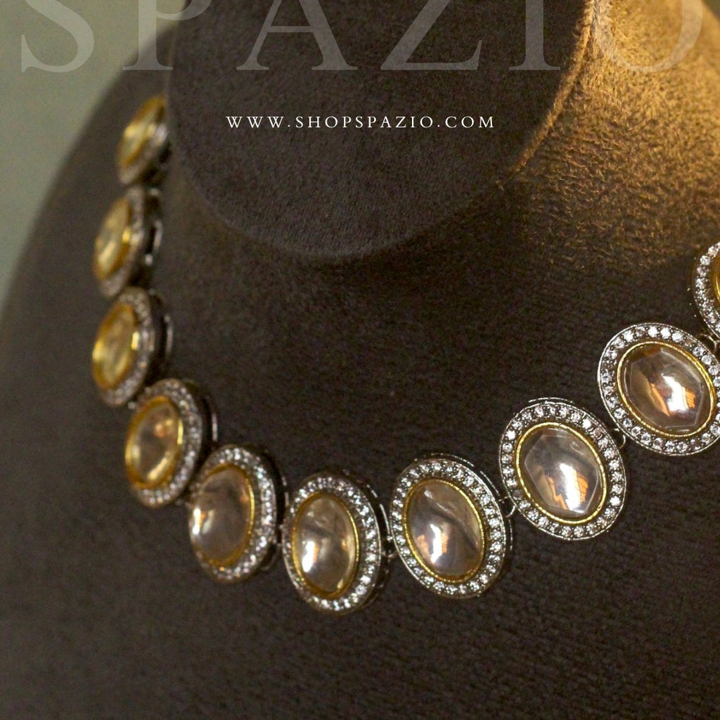 Royal Aura Necklace Set