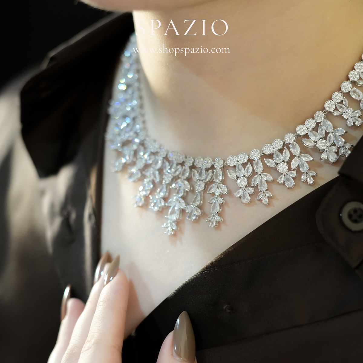 Elara Necklace Set