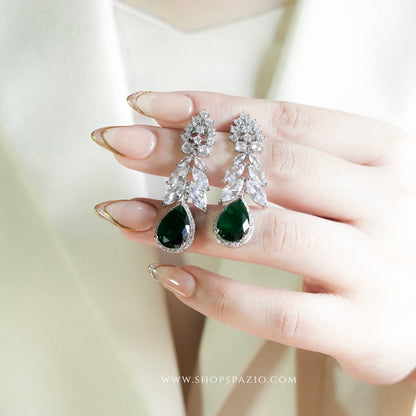 Emerald Grace Necklace Set