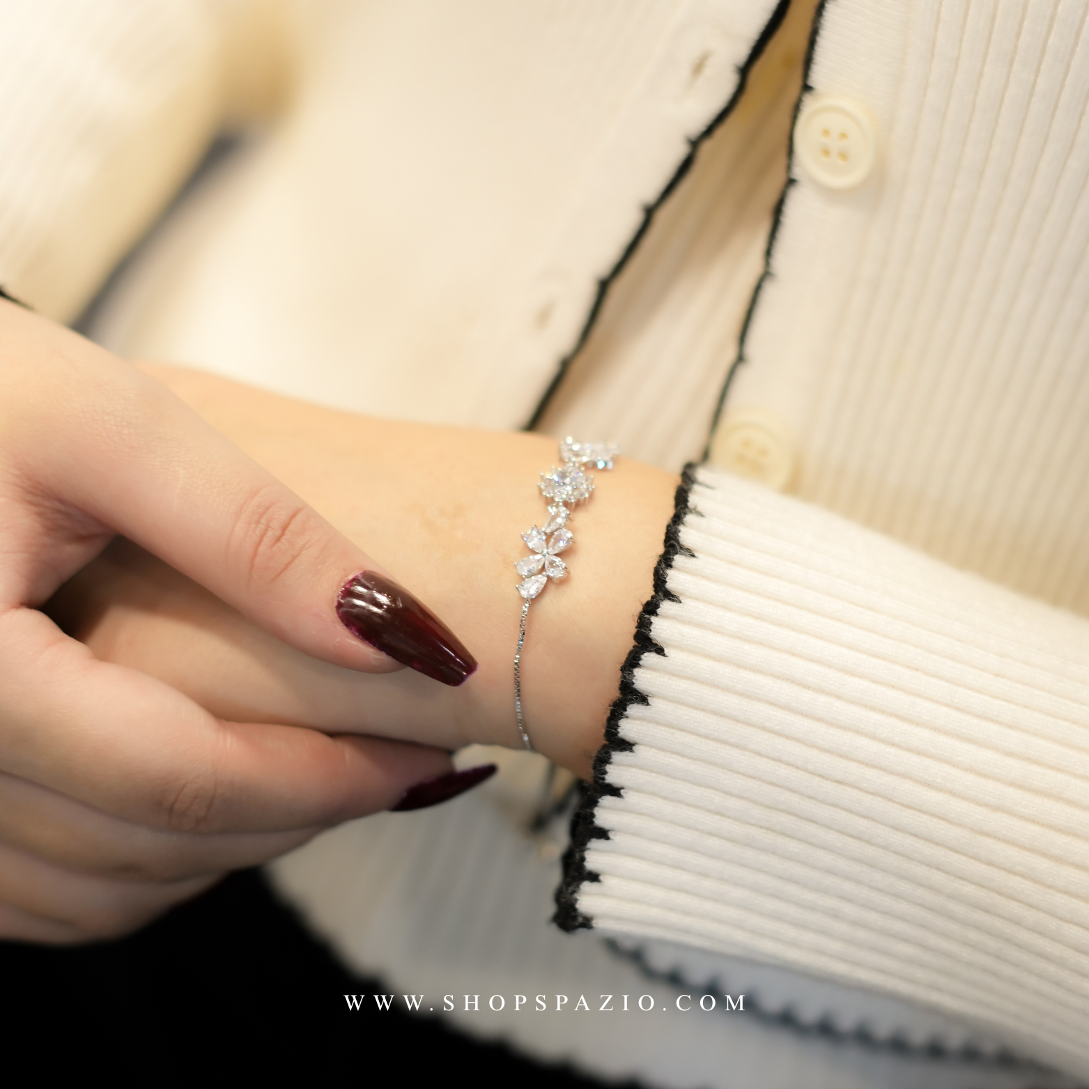 Starlit Petal Bracelet - Adjustable