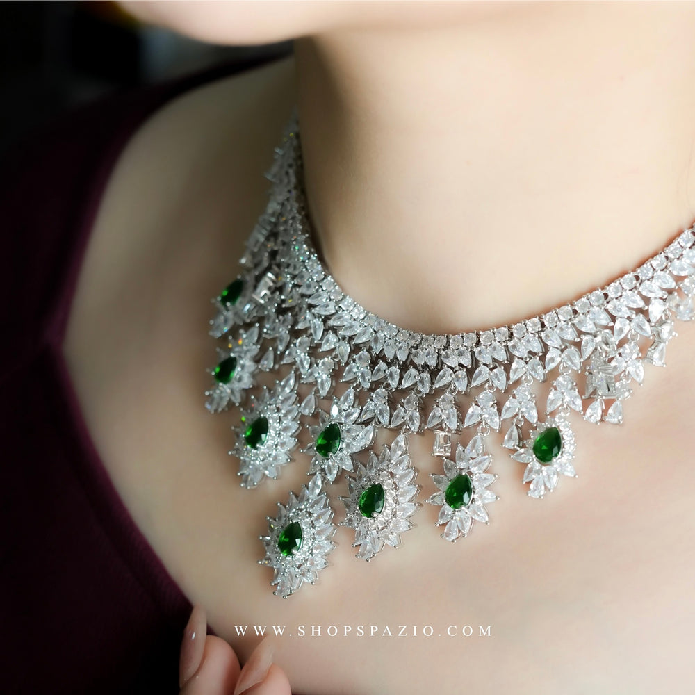Estelle Heavy Necklace Set - Green