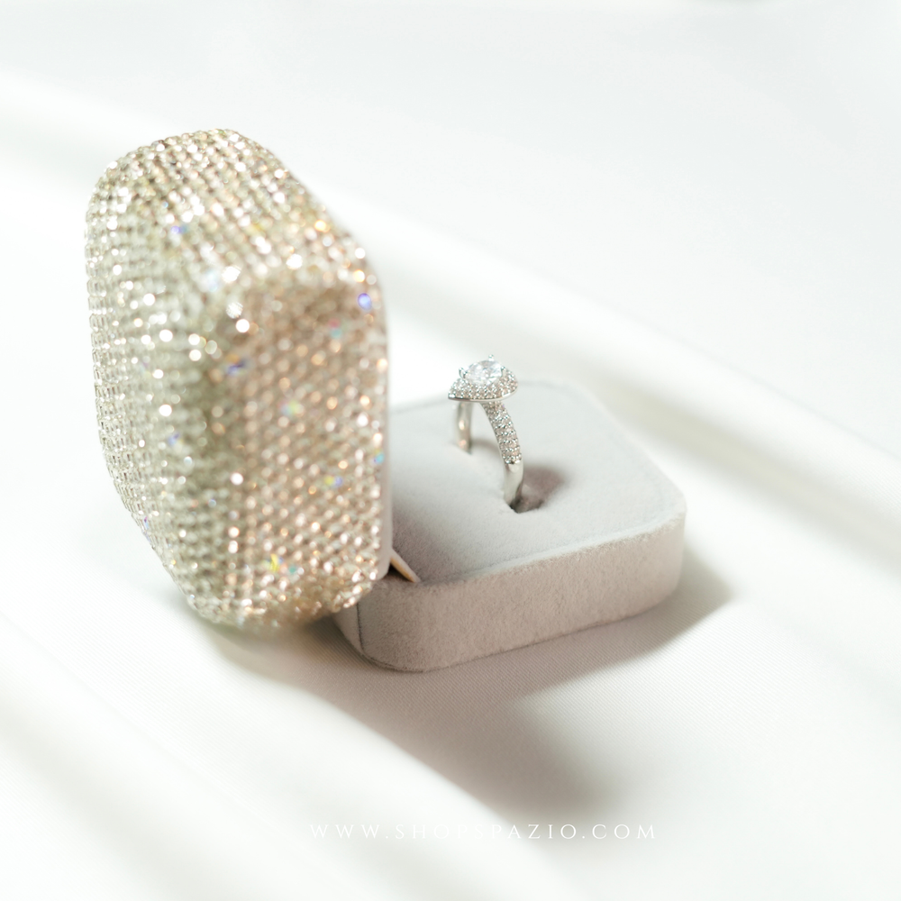 Dewdrop Pear Band Ring