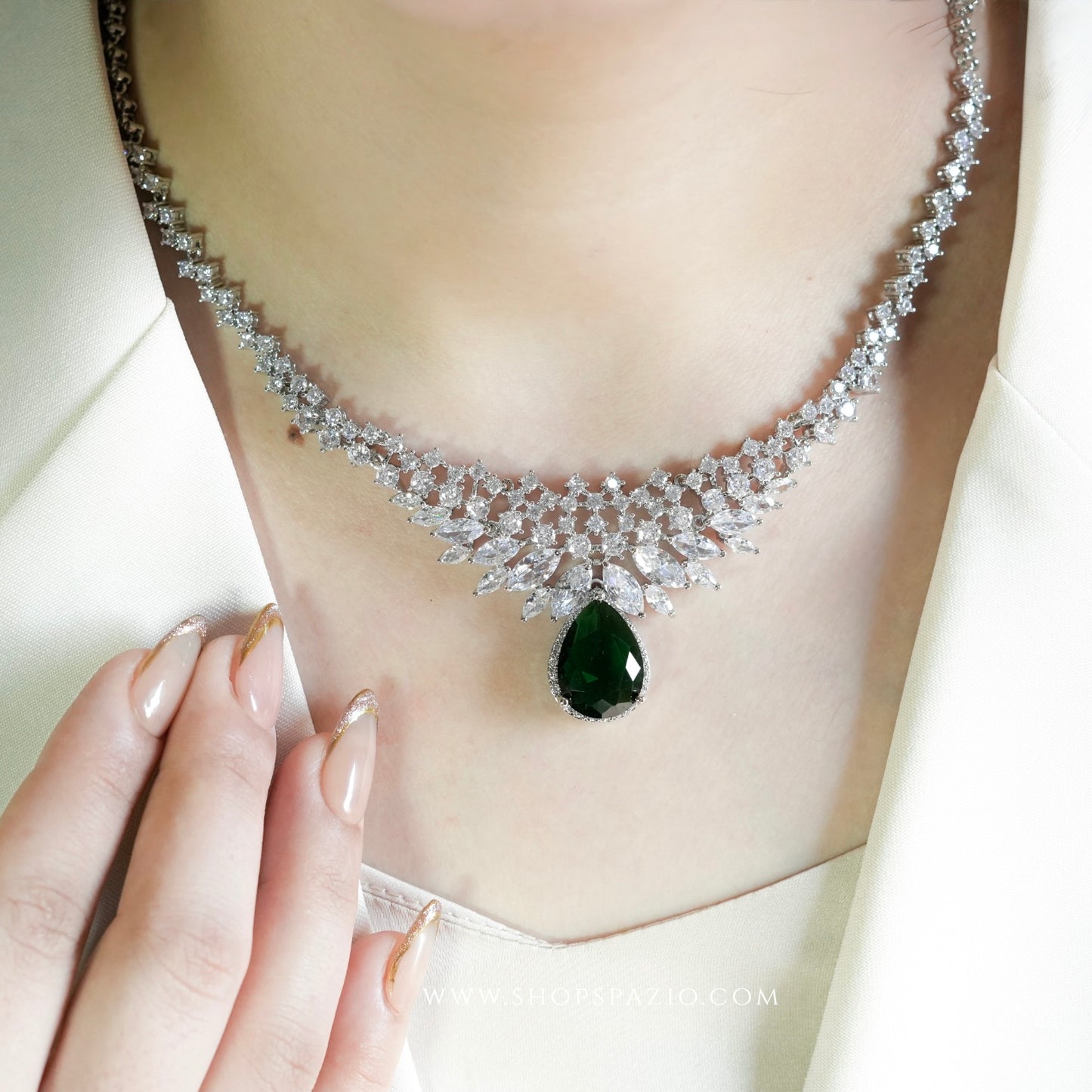 Emerald Grace Necklace Set