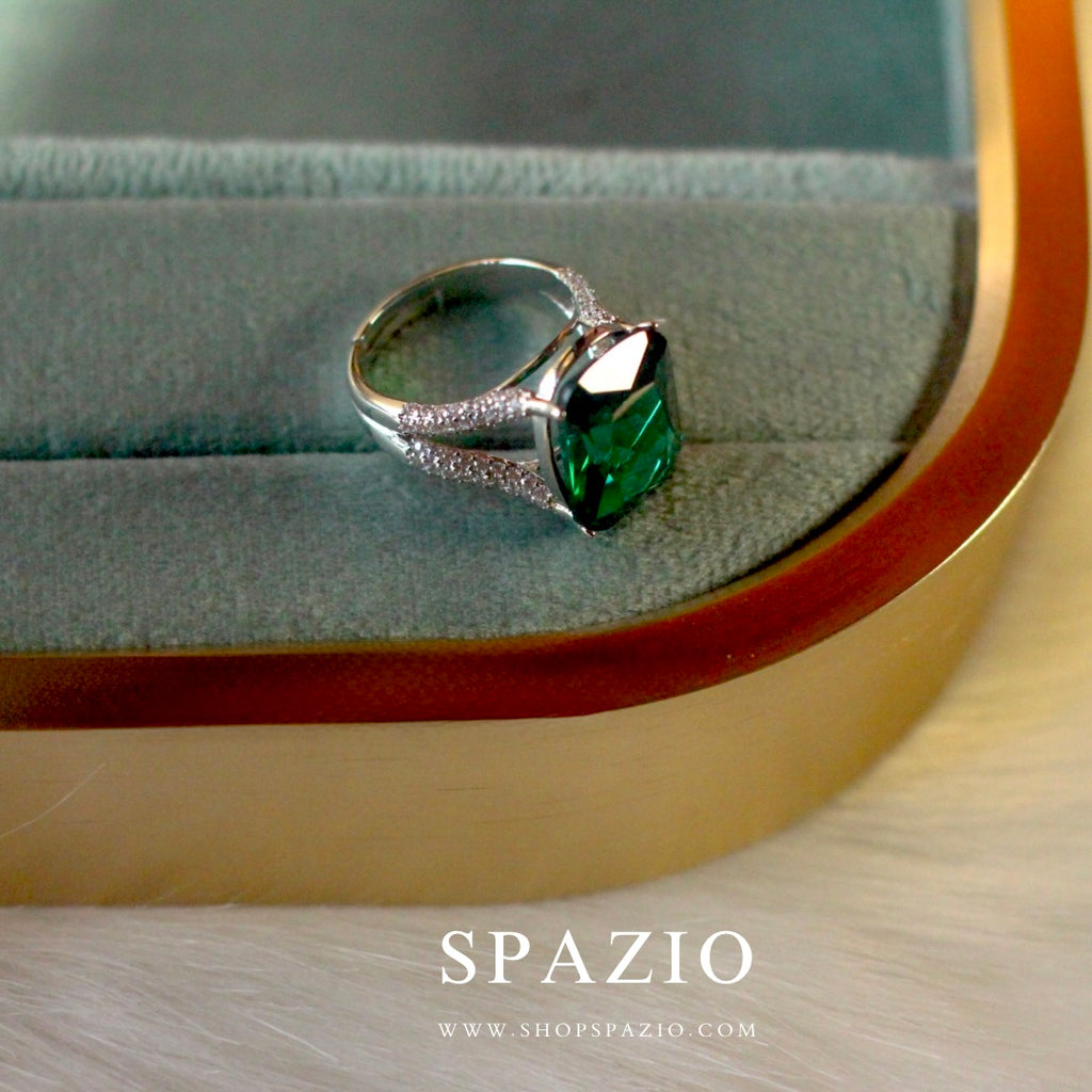 Majestic Emerald Ring-Adjustable