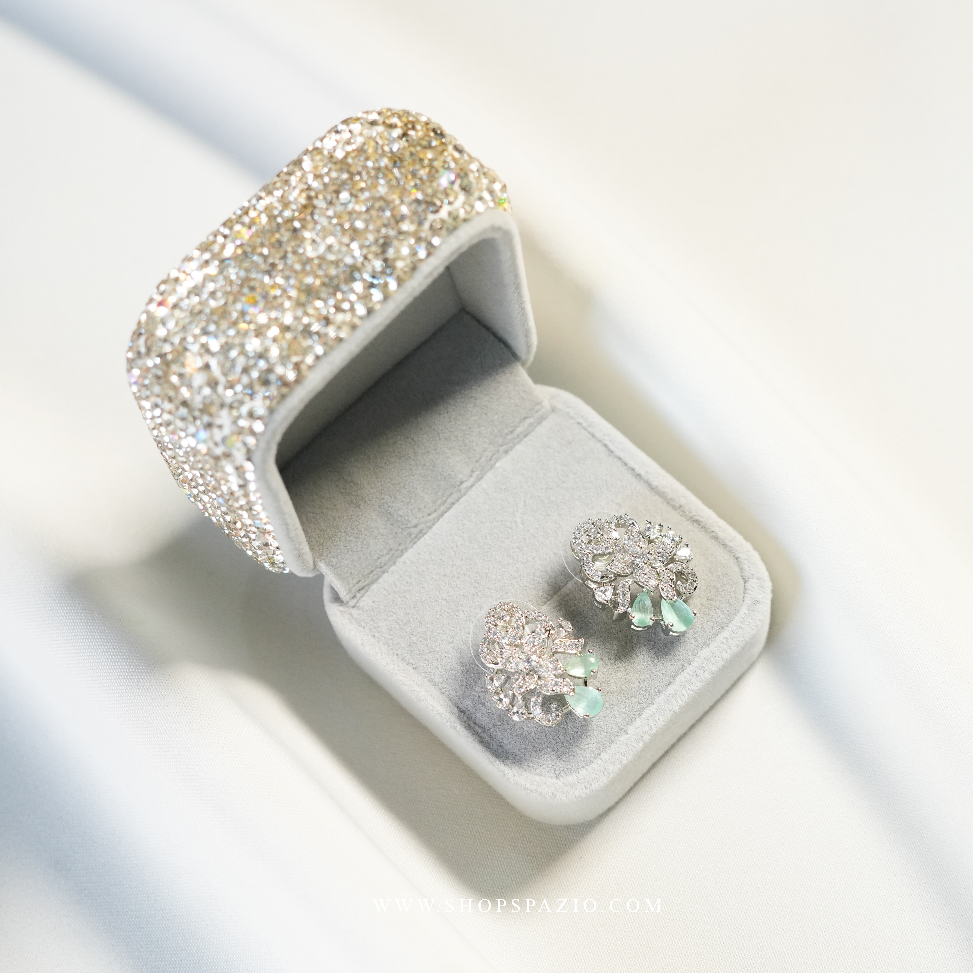 Noor Gleam Studs - Mint