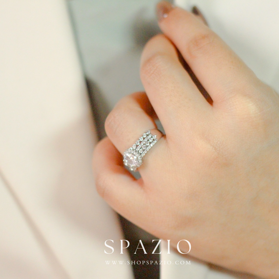 Gleam Oval Band Ring