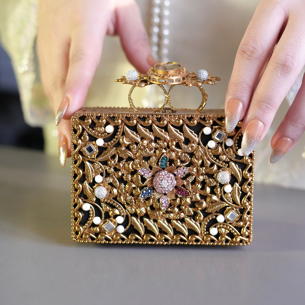 Hoor Kundan Clutch