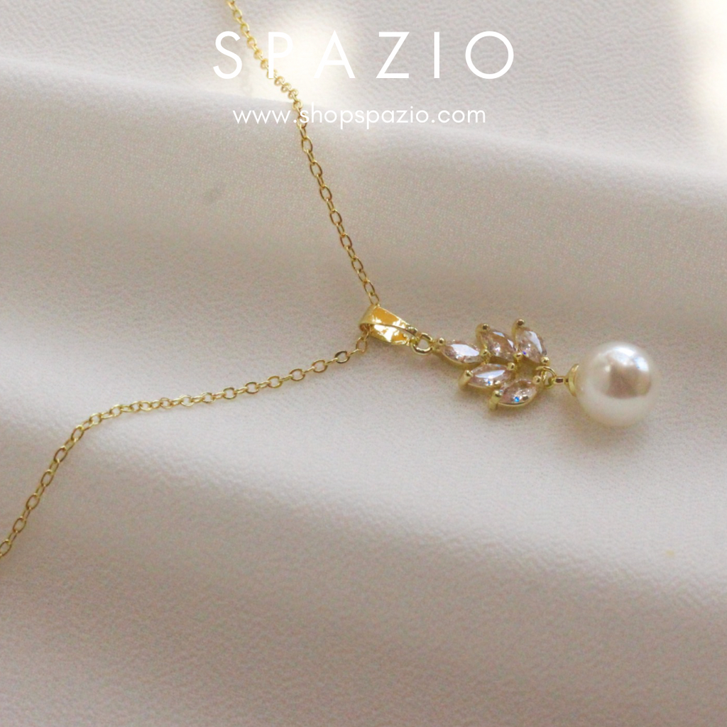 Aurora Pearl Necklace