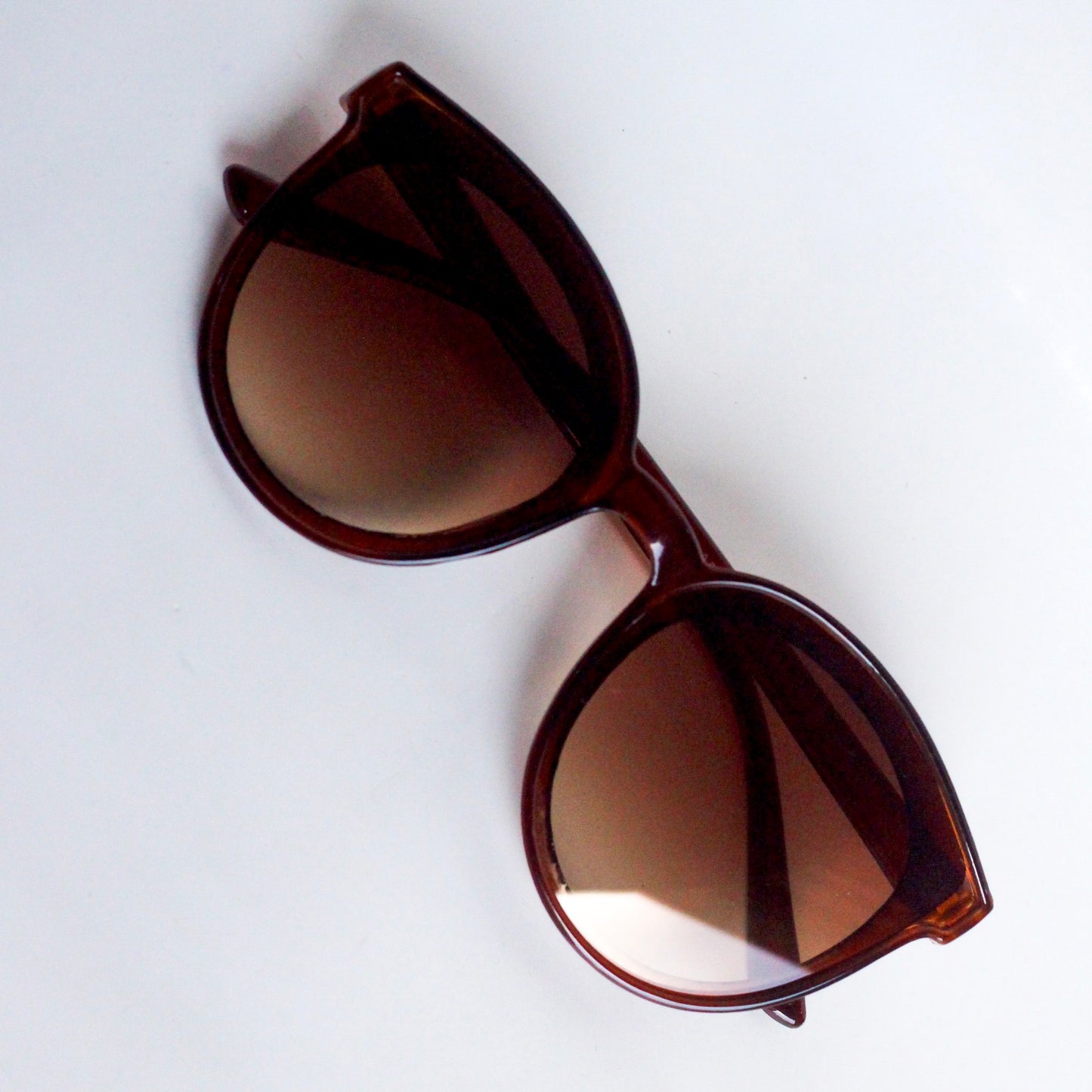 Women Classic Brown Sunglasses