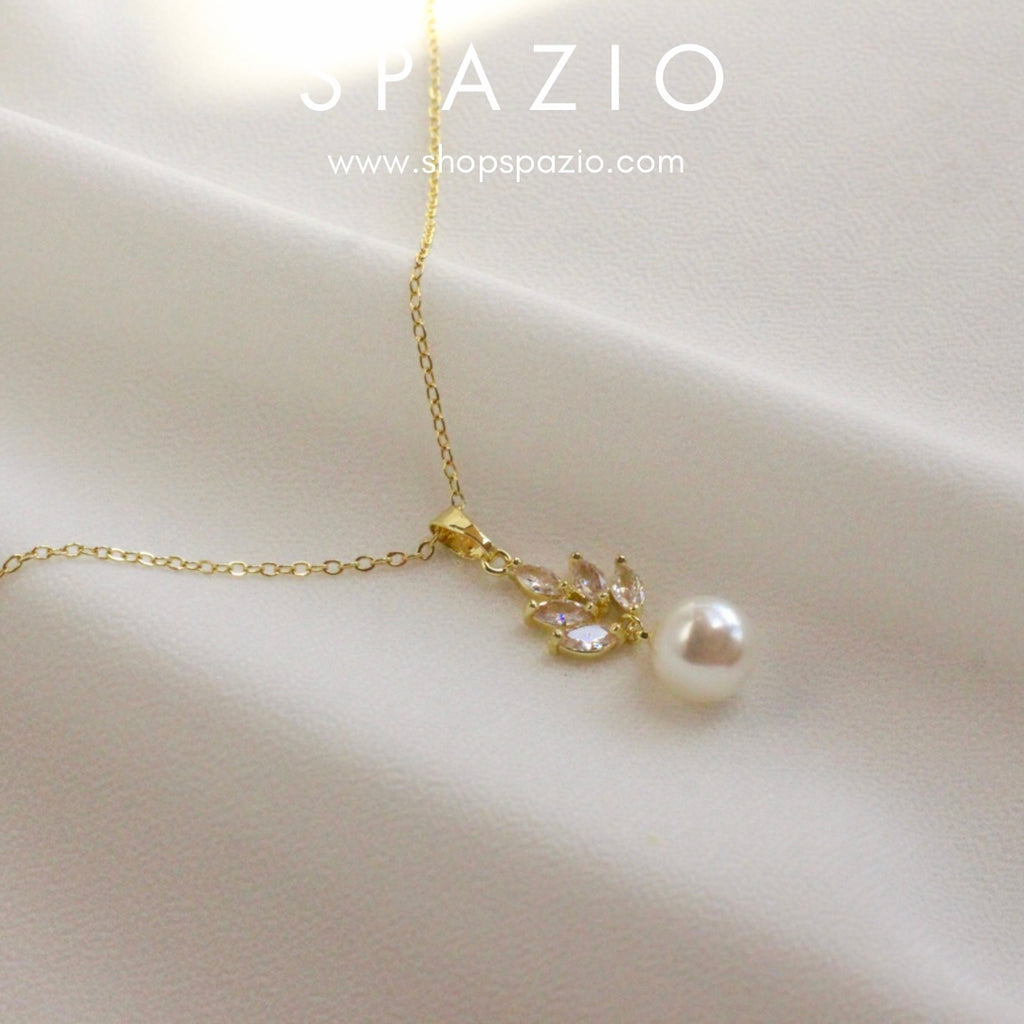 Aurora Pearl Necklace