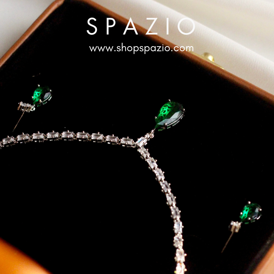 Minimal Emerald Zircon Necklace Set