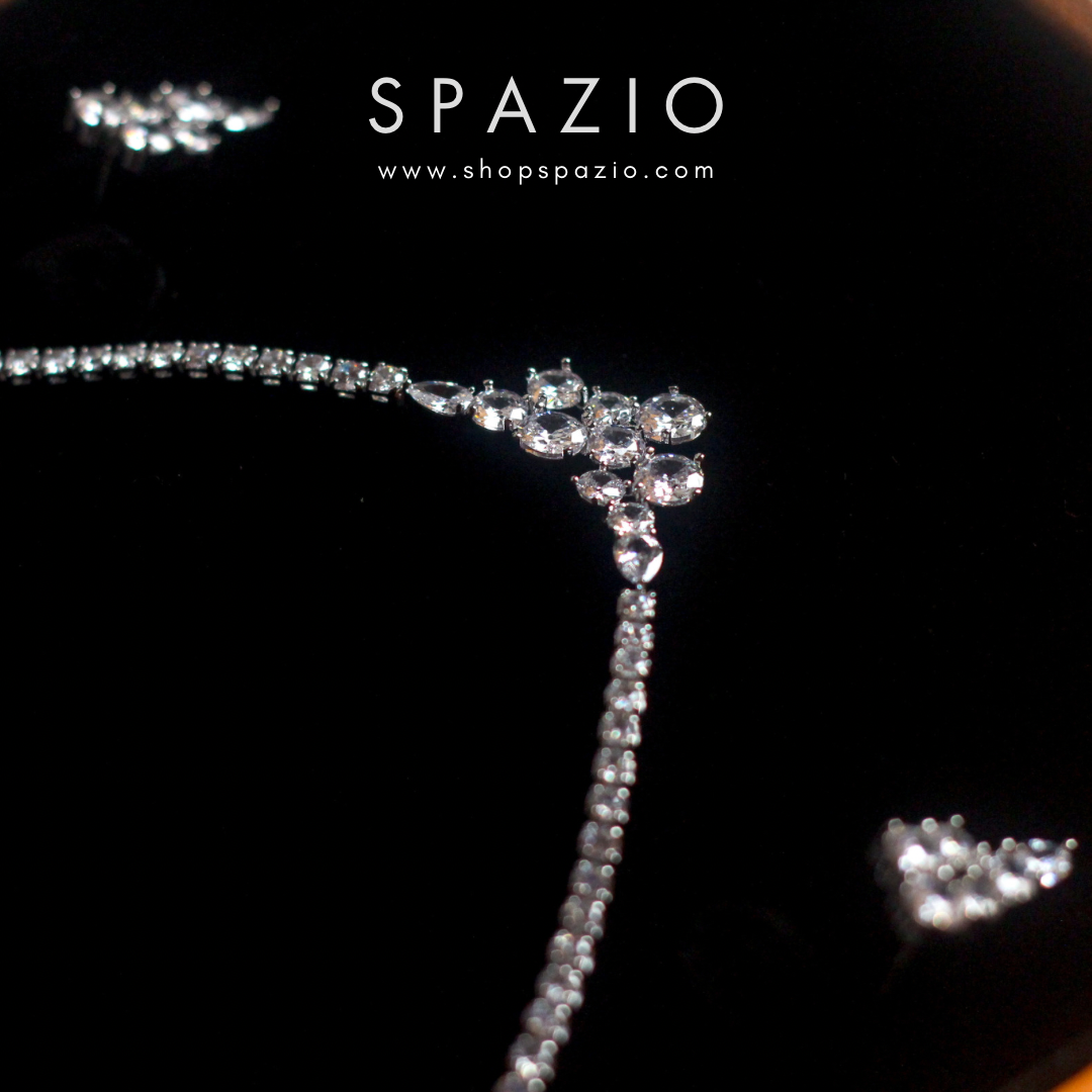 Minimal Sparkle Studded Necklace set