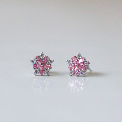 Snowflake Mini Stud