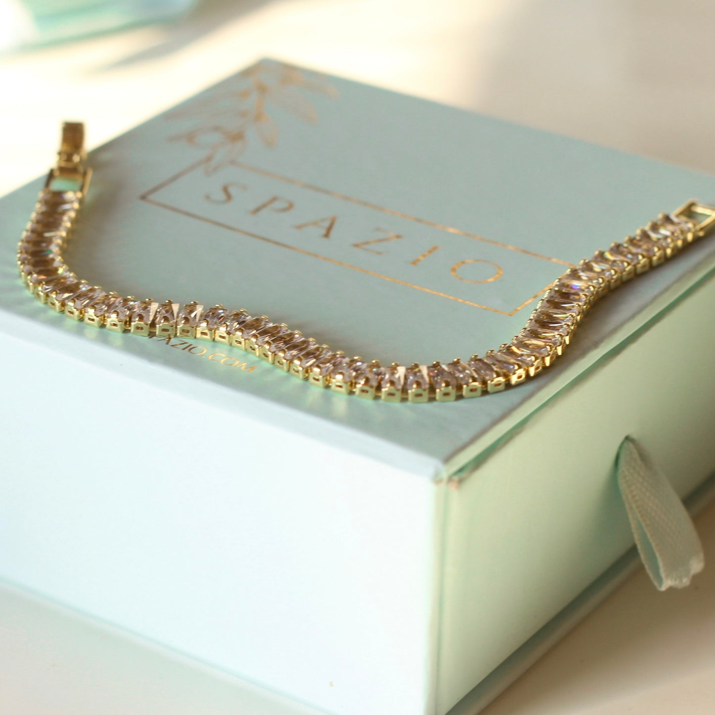 Iced out Zircon Bracelet-Gold